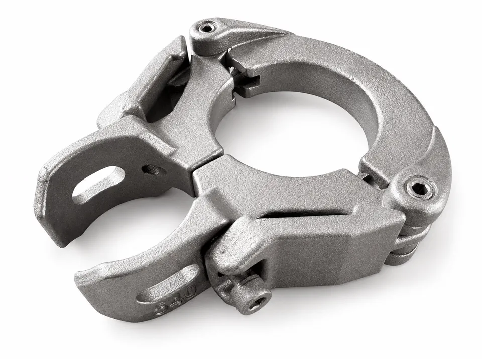 Cast clamp reference showing the split body, ribs and hinge features